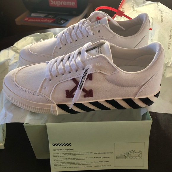 Off-White Vulcanized Low tops - Picture 1 of 8